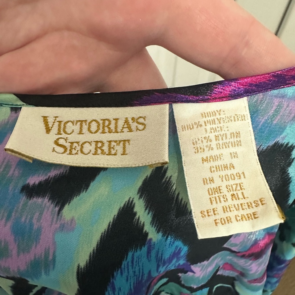 Victoria's Secret Multicolor Robe - Picture 2 of 5